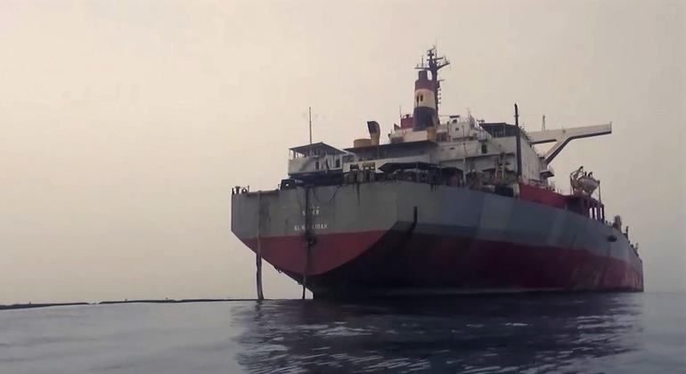 Campanha busca fundos para impedir derramamento de navio petroleiro no Iêmen